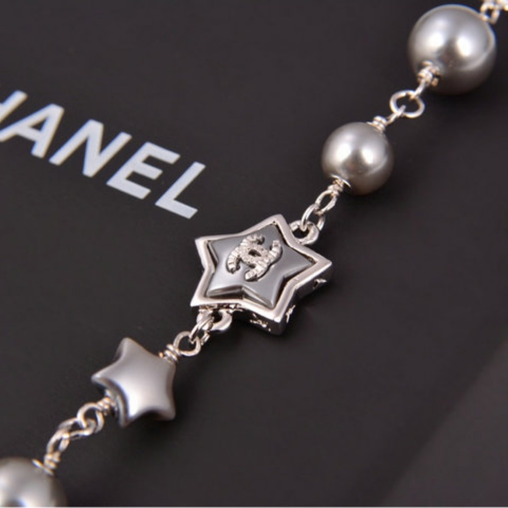 Bracelets - Picture 4 of 5